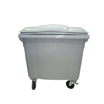 На открытом воздухе публичная мусорная корзина